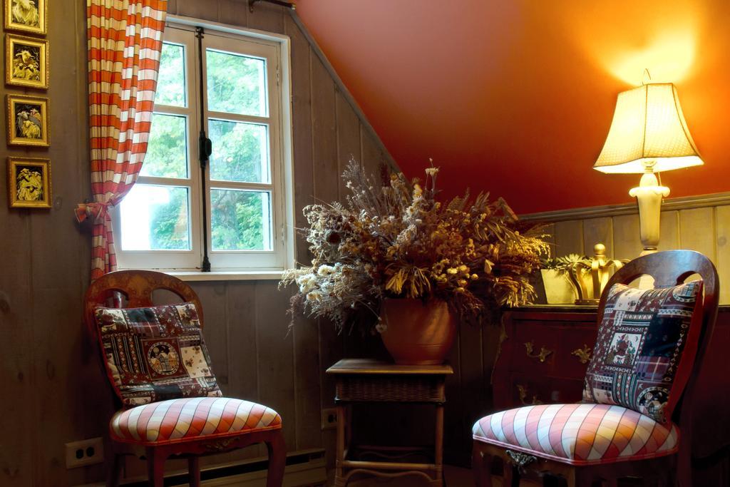 Saint-Sauveur-des-Monts Le Petit Clocher Gite Touristique B & B المظهر الخارجي الصورة