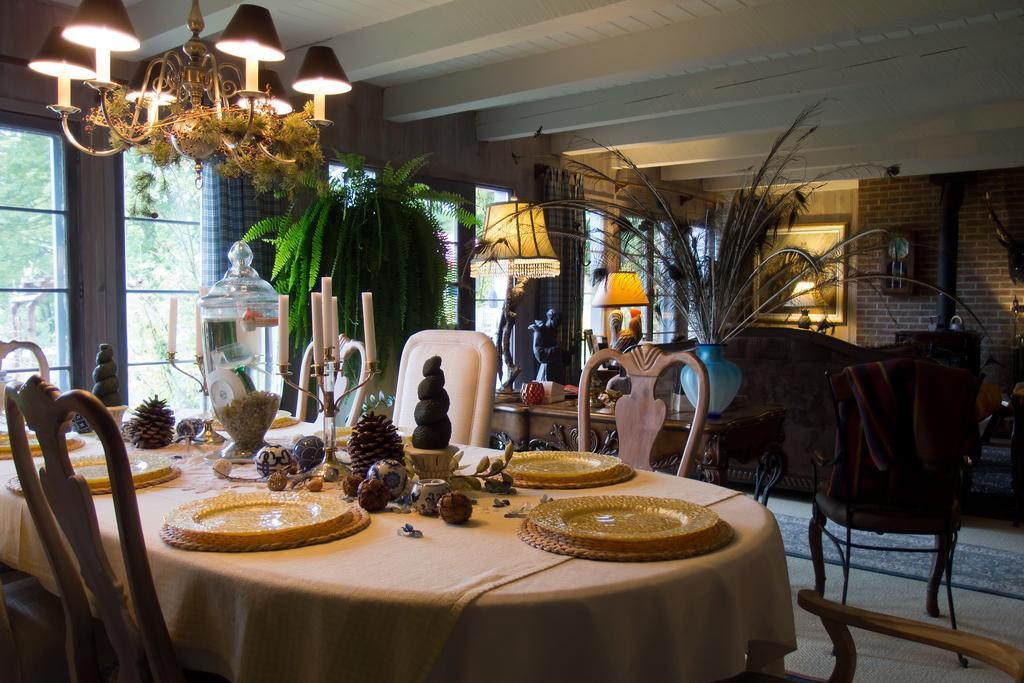 Saint-Sauveur-des-Monts Le Petit Clocher Gite Touristique B & B المظهر الخارجي الصورة