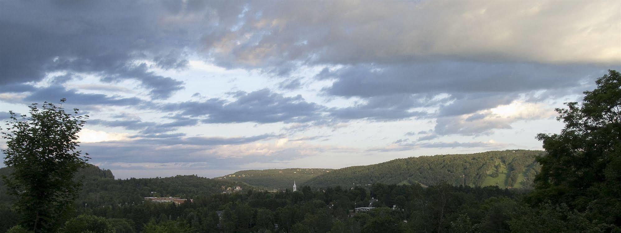 Saint-Sauveur-des-Monts Le Petit Clocher Gite Touristique B & B المظهر الخارجي الصورة
